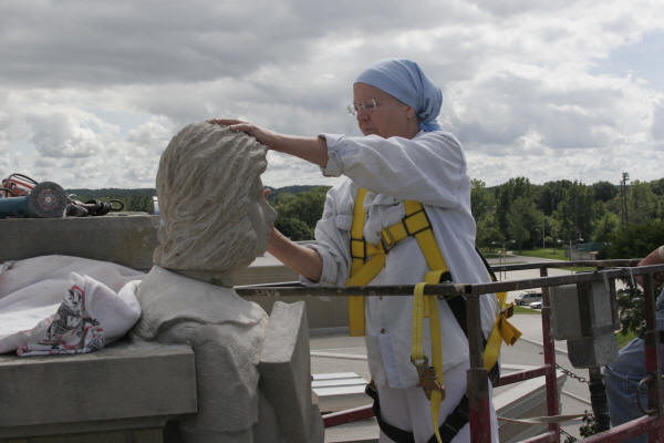 Susan Falkman Installing Female Head